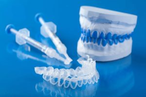 Cos'è lo sbiancamento professionale dei denti