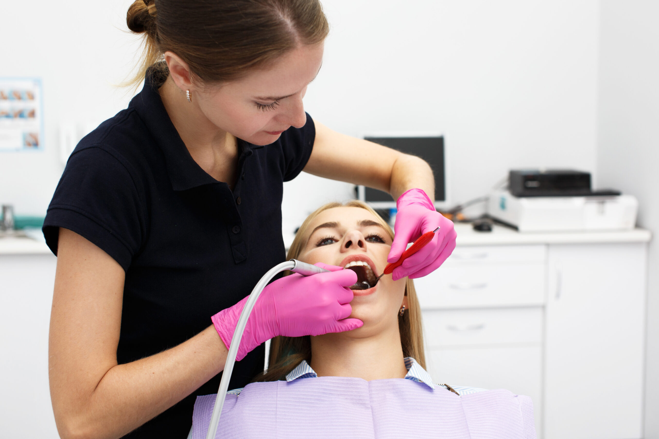 Igiene dentale con Air Flow